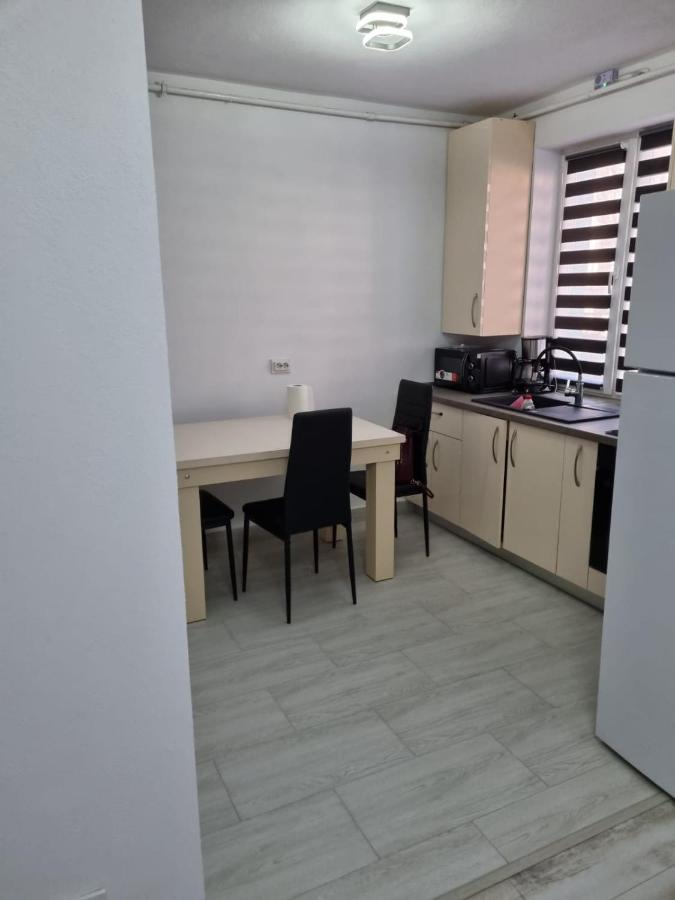 Luxury Apartament Curtea de Argeş Eksteriør billede
